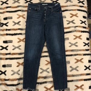 LEVIS Wedgie Straight Jean